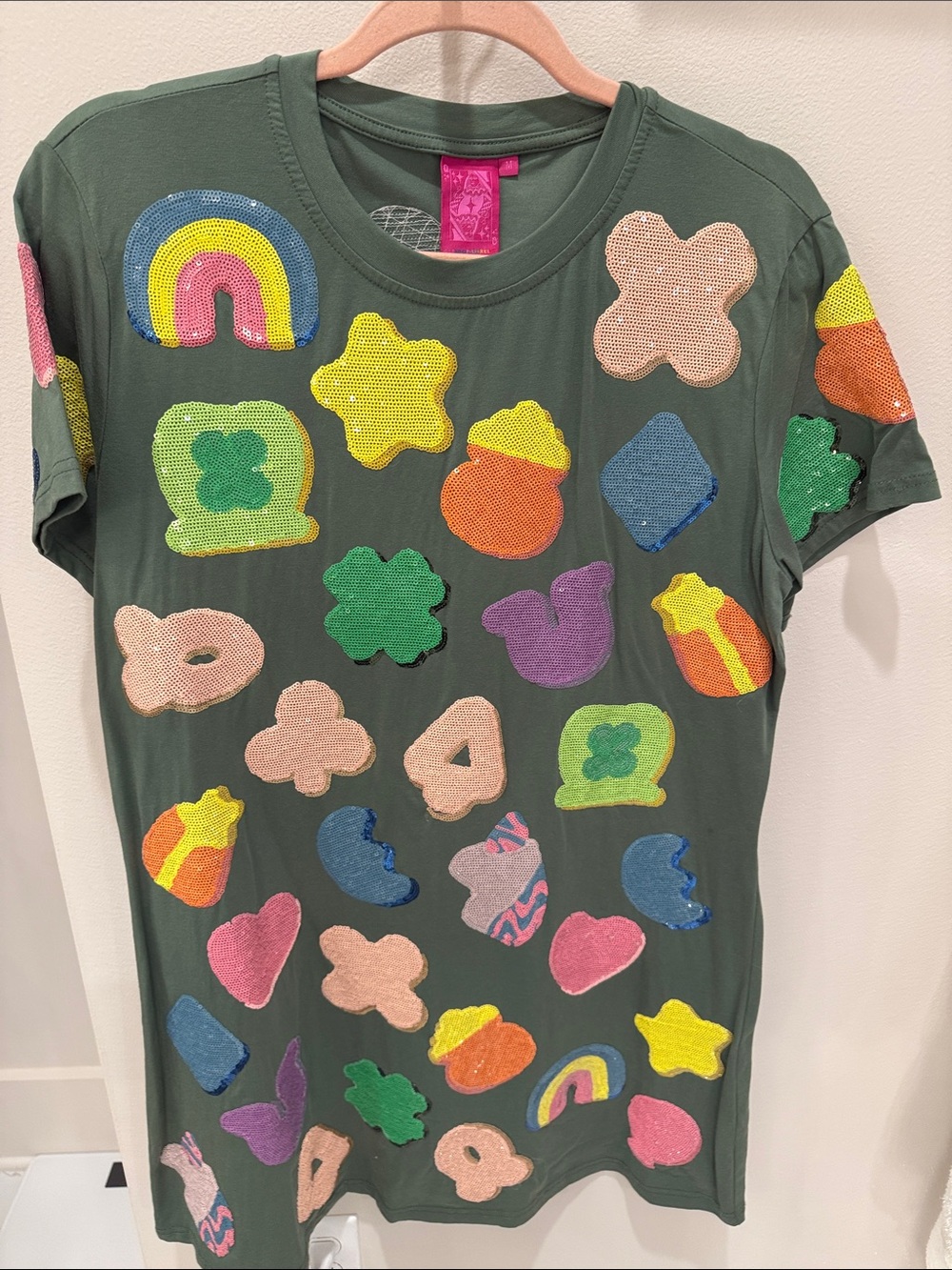 QUEEN OF SPARKLES Olive Green Short Sleeve Sequin Patch dress